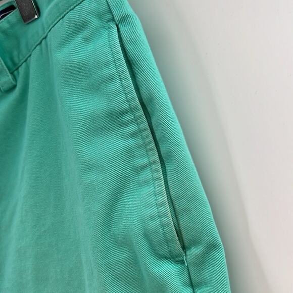 Vineyard Vines Men's Flat Front Shorts - Green/Navy - 36 - Picture 5 of 8